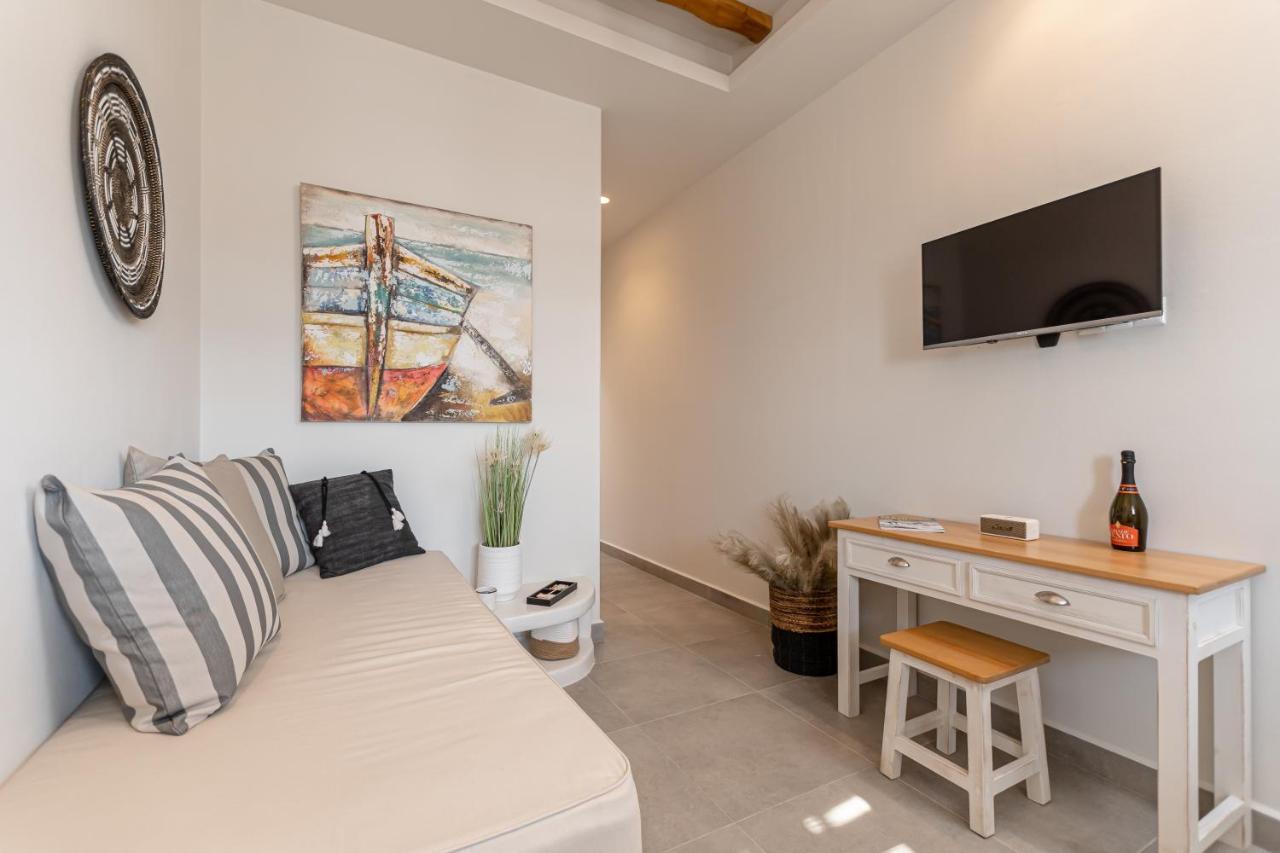 Porto Dema Luxury Suites Схинуса Экстерьер фото